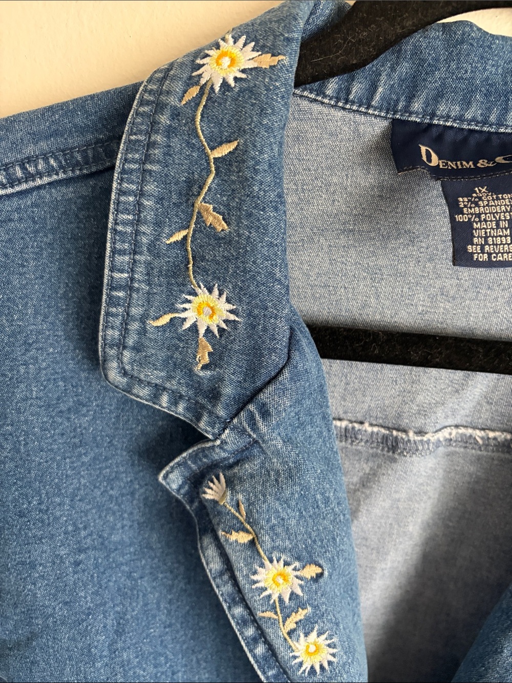 Denim Jacket with Floral Embroidered Collar - Picture 2 of 5